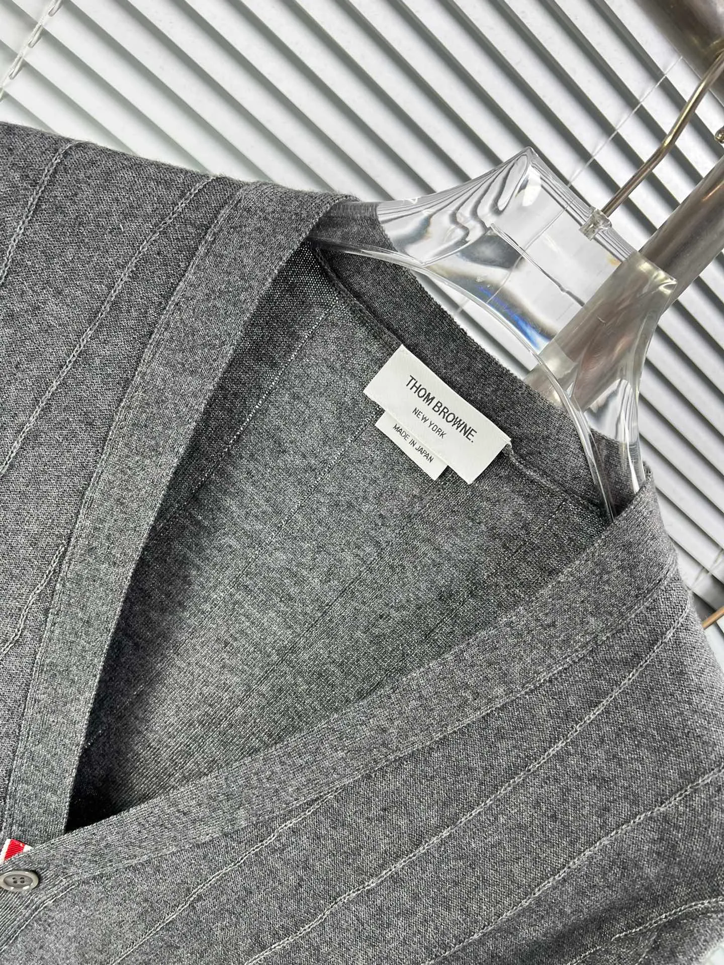 THOM BROWNE 24/FW 12 . . Breathable 。 ：White Navy Blue Dark Gray Light Blue Sizes：1.2.3.4